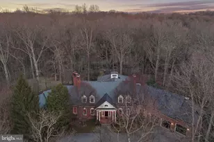 8541 Old Dominion Dr, McLean, VA 22102 - Photo 2