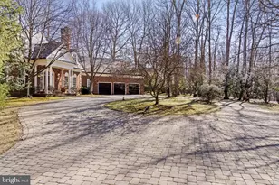 8541 Old Dominion Dr, McLean, VA 22102 - Photo 6