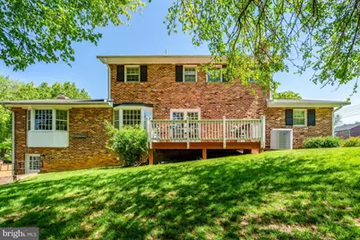 6413 Noble Drive, McLean, VA 22101 - Photo 4