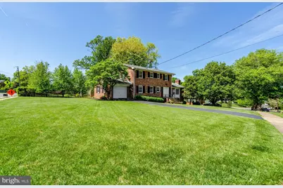 6413 Noble Drive, McLean, VA 22101 - Photo 2