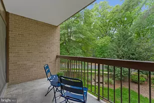 1621 Parkcrest Cir, Reston, VA 20190 - Photo 24
