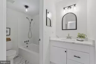 1621 Parkcrest Cir, Reston, VA 20190 - Photo 14