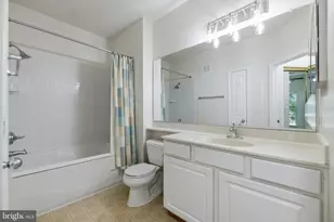 4129 Fountainside Ln, Fairfax, VA 22030 - Photo 12