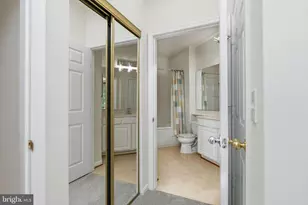 4129 Fountainside Ln, Fairfax, VA 22030 - Photo 14