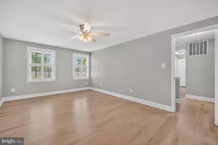 7518 Candytuft Ct, Springfield, VA 22153 - Photo 24