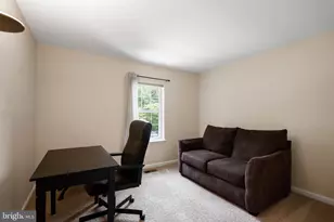 8943 Park Forest Dr, Springfield, VA 22152 - Photo 54