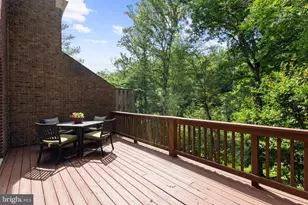 8943 Park Forest Dr, Springfield, VA 22152 - Photo 34