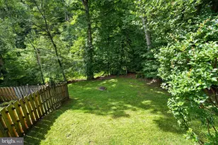 8943 Park Forest Dr, Springfield, VA 22152 - Photo 36