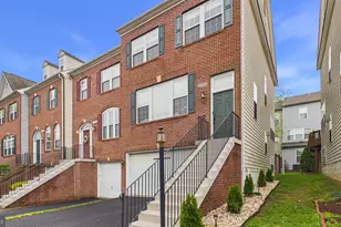 11549 Cavalier Landing Ct, Fairfax, VA 22030 - Photo 2