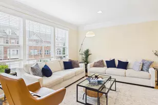 11549 Cavalier Landing Ct, Fairfax, VA 22030 - Photo 4