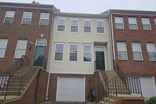 14635 Seasons Dr, Centreville, VA 20120 - Photo 2
