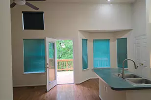 14635 Seasons Dr, Centreville, VA 20120 - Photo 18