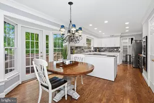 1210 Cameo Ct, Herndon, VA 20170 - Photo 4