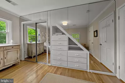 7018 Green Oak Drive, McLean, VA 22101 - Photo 32
