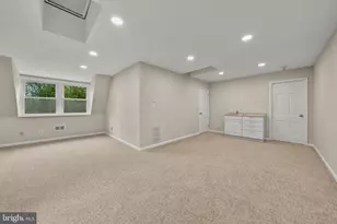 7018 Green Oak Dr, McLean, VA 22101 - Photo 40