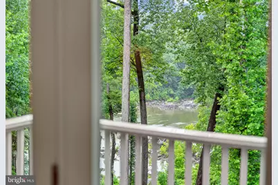7018 Green Oak Drive, McLean, VA 22101 - Photo 28