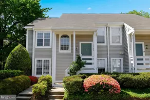 2799 Yarling Ct, Falls Church, VA 22042 - Photo 2