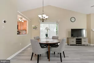 2799 Yarling Ct, Falls Church, VA 22042 - Photo 8
