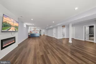 6813 Dean Dr, McLean, VA 22101 - Photo 30