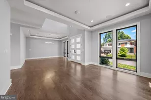 6813 Dean Dr, McLean, VA 22101 - Photo 2