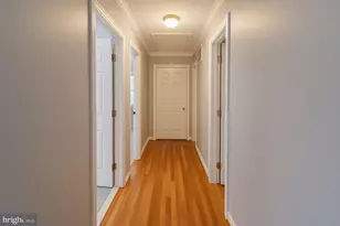 5435 Broadmoor St, Alexandria, VA 22315 - Photo 4