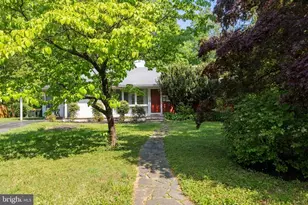 5533 Belfast Pl, Springfield, VA 22151 - Photo 2
