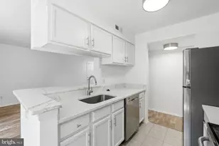 1703 Ascot Way, Reston, VA 20190 - Photo 12