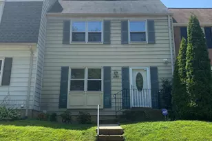 3048 Silent Valley Dr, Fairfax, VA 22031 - Photo 1