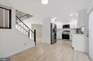 6987 Villa-Del-Rey Ct, Springfield, VA 22150 - Photo 6