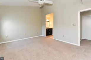 2810 Yarling Ct, Falls Church, VA 22042 - Photo 30