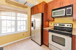 2810 Yarling Ct, Falls Church, VA 22042 - Photo 8