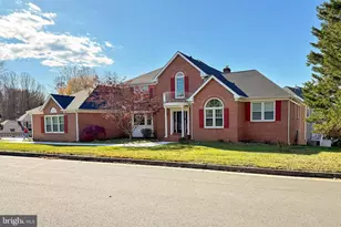 1300 Pinstripe Ct, Vienna, VA 22182 - Photo 4