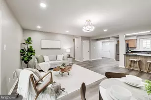 6153 Strasburg Dr, Centreville, VA 20121 - Photo 4