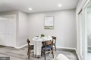 6153 Strasburg Dr, Centreville, VA 20121 - Photo 8