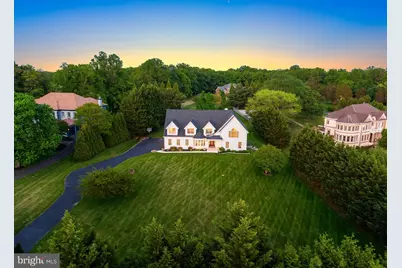 837 Seneca Road, Great Falls, VA 22066 - Photo 1