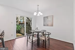 2803 Shawn Leigh Dr, Vienna, VA 22181 - Photo 12