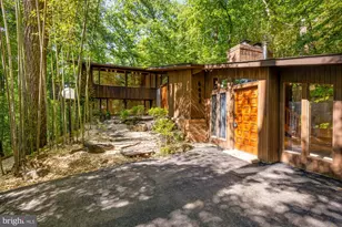 6412 Recreation Ln, Falls Church, VA 22041 - Photo 2