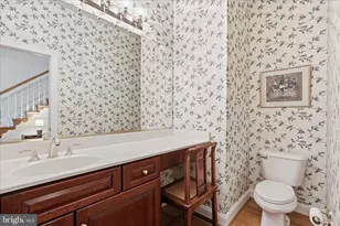 10693 Alliwells Ct, Oakton, VA 22124 - Photo 28
