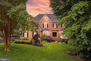 10693 Alliwells Ct, Oakton, VA 22124 - Photo 1