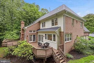 10693 Alliwells Ct, Oakton, VA 22124 - Photo 58