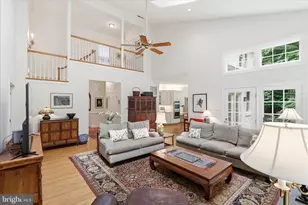 10693 Alliwells Ct, Oakton, VA 22124 - Photo 24