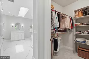 10693 Alliwells Ct, Oakton, VA 22124 - Photo 36