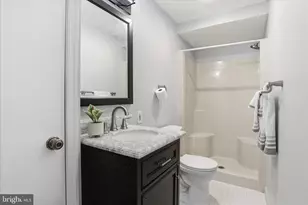 1337 Shallow Ford Rd, Herndon, VA 20170 - Photo 28