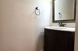 6626 Cypress Point Rd, Alexandria, VA 22312 - Photo 8