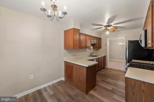 7254 Glen Hollow Ct, Annandale, VA 22003 - Photo 18