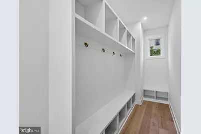 719 Meadow Lane SW, Vienna, VA 22180 - Photo 36