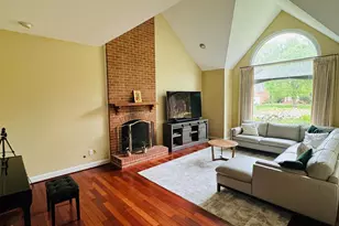 9706 Middleton Ridge Rd, Vienna, VA 22182 - Photo 4