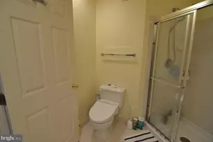 2946 Saxon Flowers Dr, Fairfax, VA 22031 - Photo 32