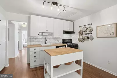 1663 Parkcrest Circle #5B/300, Reston, VA 20190 - Photo 6