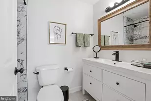 1663 Parkcrest Cir, Reston, VA 20190 - Photo 16